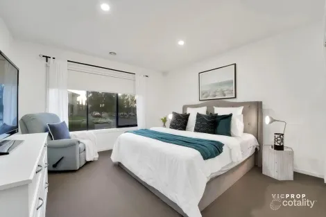 Property photo of 1 The Esplanade Point Cook VIC 3030
