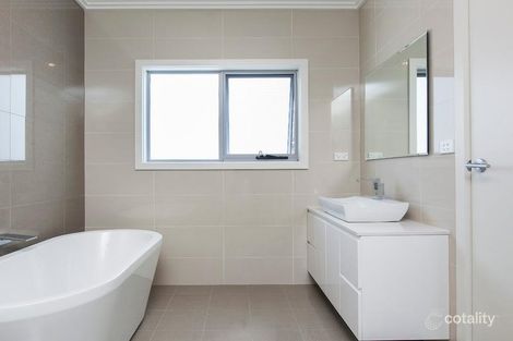 Property photo of 1/102 Balgownie Road Balgownie NSW 2519
