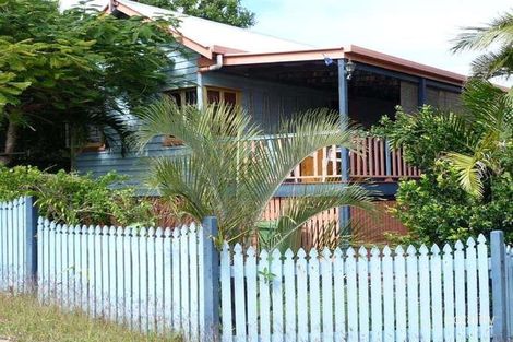 15 Cathne St, Cooee Bay, QLD 4703