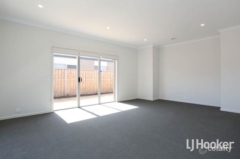 Property photo of 7 Beatrix Street Point Cook VIC 3030