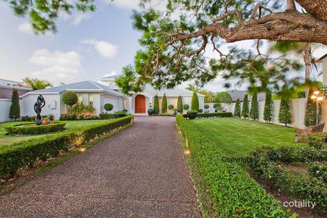 81 T E Peters Dr, Broadbeach Waters, QLD 4218