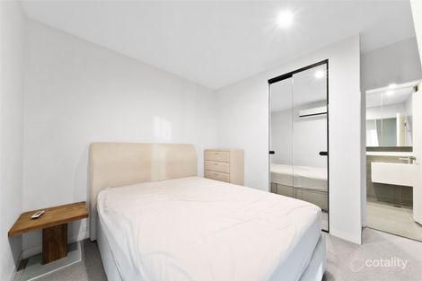 Property photo of 3305/8 Pearl River Road Docklands VIC 3008