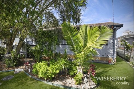 Property photo of 24 Robson Avenue Gorokan NSW 2263