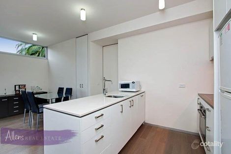 Property photo of 10/15-17 Railway Road Blackburn VIC 3130