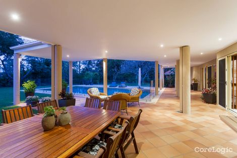 Property photo of 2 Sunset Road Kenmore QLD 4069