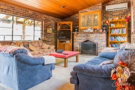 Property photo of 216 Warners Bay Road Mount Hutton NSW 2290