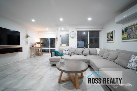 Property photo of 2/29-31 Weatherill Way Noranda WA 6062