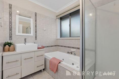 Property photo of 60 Settlement Road Bundoora VIC 3083