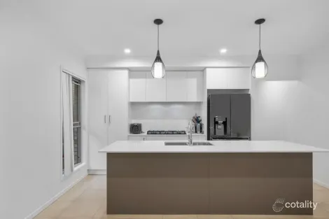 Property photo of 43 John Drive Collingwood Park QLD 4301