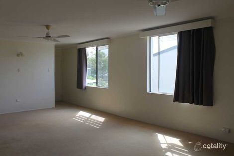 Property photo of 1/35 Ocean Street Tannum Sands QLD 4680