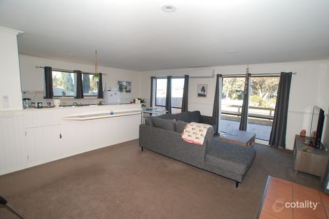 Property photo of 25 Government Road Loch Sport VIC 3851