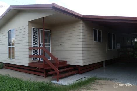 2 Roberts St, Emerald, QLD 4720