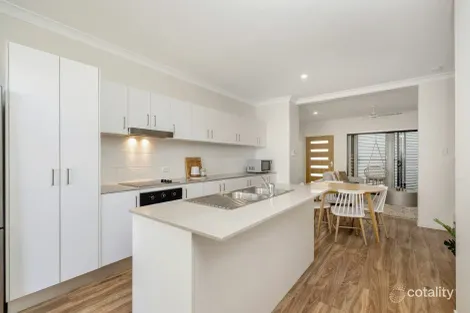 Property photo of 44 Holyoak Avenue Oonoonba QLD 4811