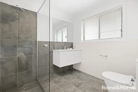 Property photo of 90 Emerald Drive Kelso NSW 2795