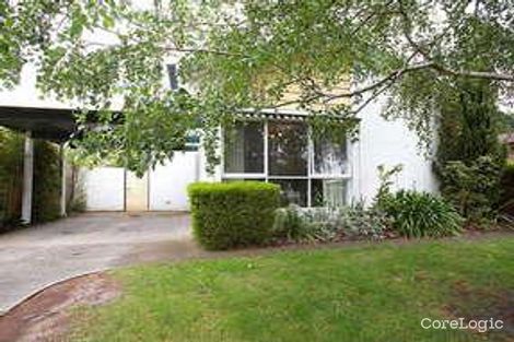 Property photo of 32 Sharrock Drive Dingley Village VIC 3172