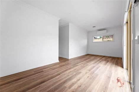 Property photo of 3/39 Boldrewood Parade Reservoir VIC 3073