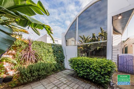 Property photo of 10 Cruikshank Street Port Melbourne VIC 3207