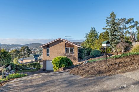 Property photo of 8 Radiata Drive Lindisfarne TAS 7015