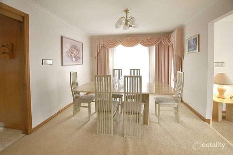 Property photo of 1 Nyora Close Taylors Lakes VIC 3038