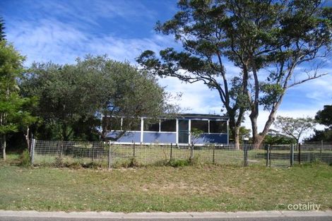 33 Bolt St, Shoalhaven Heads, NSW 2535