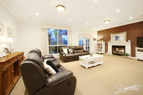 Property photo of 16 Claremont Way Lysterfield VIC 3156