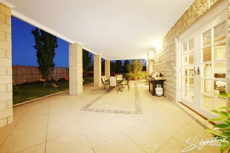 Property photo of 16 Claremont Way Lysterfield VIC 3156