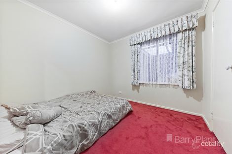 Property photo of 13 Varsity Court Albanvale VIC 3021