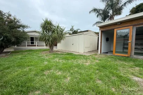 Property photo of 73 Eighth Avenue Rosebud VIC 3939