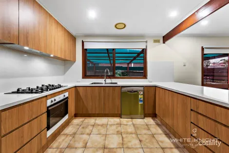 Property photo of 18 Aldershot Drive Keilor Downs VIC 3038