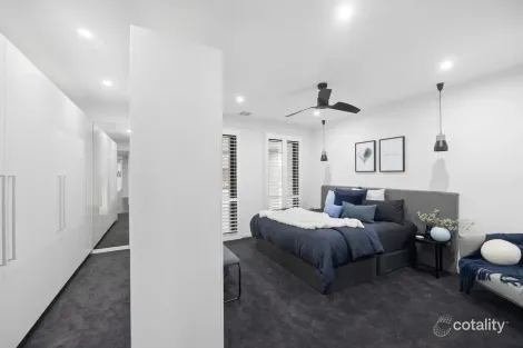 Property photo of 11 Maldon Drive Eynesbury VIC 3338