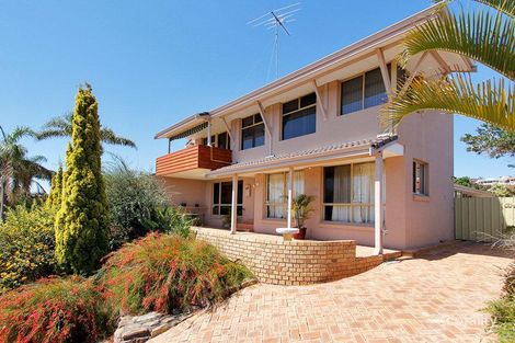 Property photo of 25 Parakeet Way Coogee WA 6166