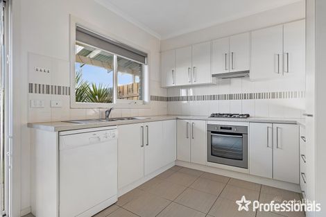 Property photo of 3/15-17 Manchester Road Mooroolbark VIC 3138