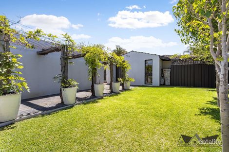 Property photo of 14 Merley Way Parkwood WA 6147