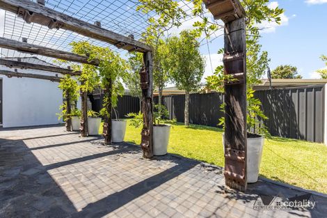 Property photo of 14 Merley Way Parkwood WA 6147