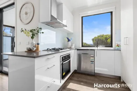 Property photo of 2/21 Stamford Crescent Rowville VIC 3178