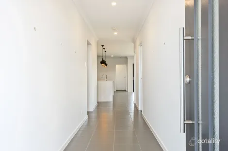 Property photo of 34 Spring Way Nikenbah QLD 4655