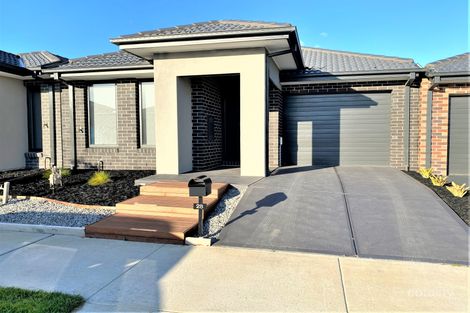 28 Eremophila Cct, Craigieburn, VIC 3064