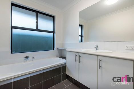 Property photo of 19 Seville Way Aubin Grove WA 6164
