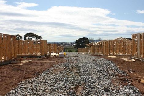 Property photo of 13/274 Pound Road Hampton Park VIC 3976