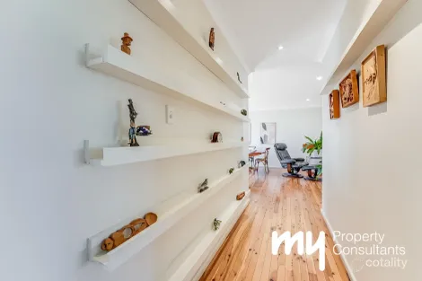 Property photo of 19 Elizabeth Macarthur Avenue Camden South NSW 2570