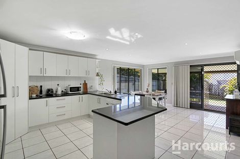Property photo of 9 Beagle Avenue Nikenbah QLD 4655