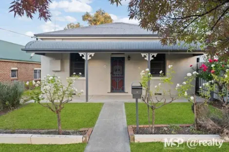 Property photo of 172 Seymour Street Bathurst NSW 2795
