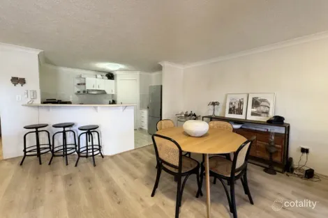 Property photo of 2/2 Stephens Street Burleigh Heads QLD 4220