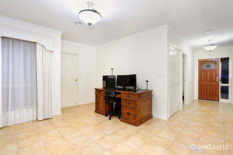 Property photo of 13 Saunders Court Roxburgh Park VIC 3064