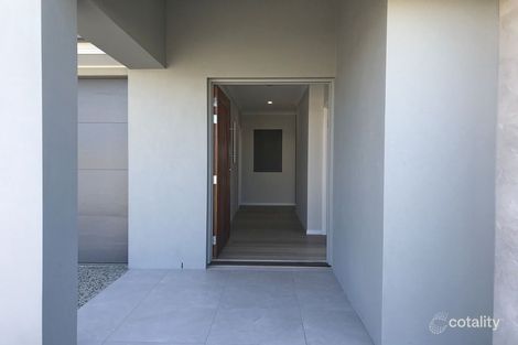 Property photo of 8 Whitsunday Street Newport QLD 4020