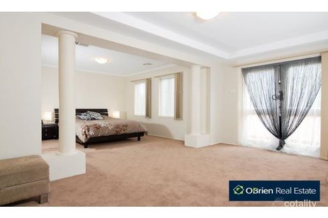 Property photo of 80 The Boulevard Narre Warren South VIC 3805