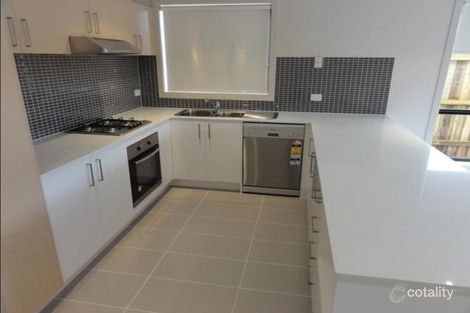 Property photo of 26 Cutleaf Crescent Tarneit VIC 3029