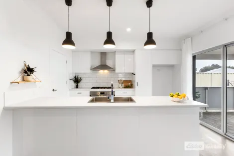 Property photo of 90 Radiata Drive McKail WA 6330
