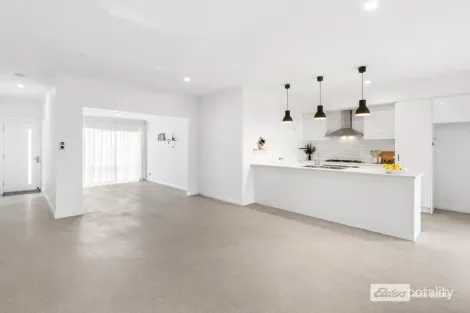 Property photo of 90 Radiata Drive McKail WA 6330