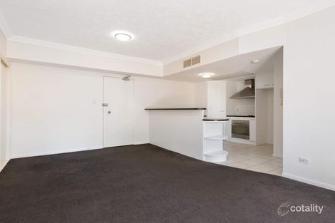 Property photo of 218/36 Macdonald Street Kangaroo Point QLD 4169